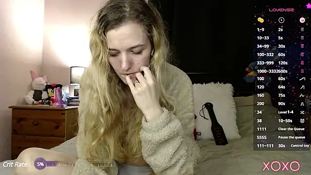 Snapshot of EllieeRose chatting on March 3, 4:58 am EllieeRose online show from March 3, 4:58 am
