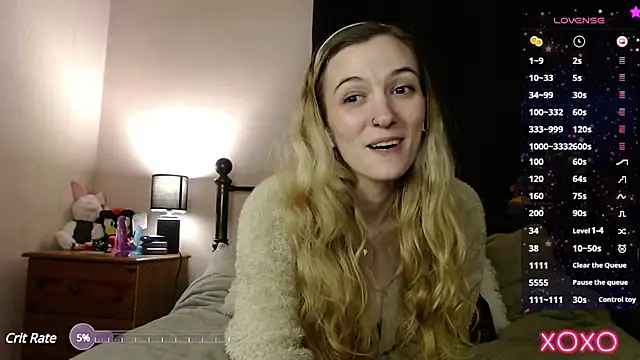 Snapshot of EllieeRose chatting on March 16, 5:14 am EllieeRose online show from March 16, 5:14 am