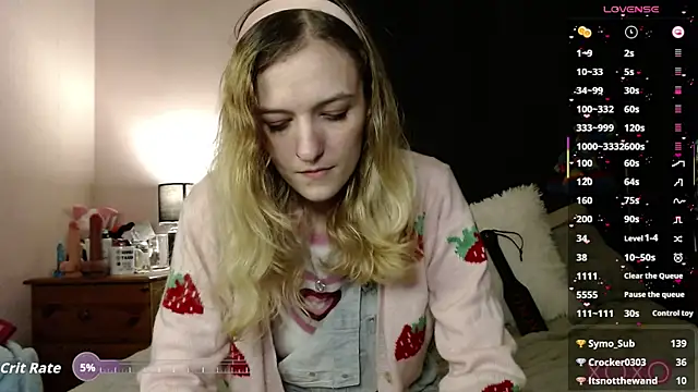 Snapshot of EllieeRose chatting on September 20, 3:57 pm EllieeRose online show from September 20, 3:57 pm