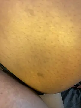 Snapshot of JaneDoexxxxx chatting on February 2, 11:42 am JaneDoexxxxx online show from February 2, 11:42 am