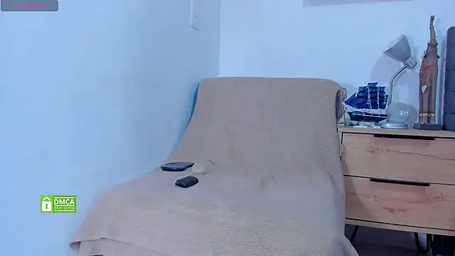 Snapshot of ROCKY_REBEL chatting on December 4, 8:17 pm ROCKY REBEL online show from December 4, 8:17 pm