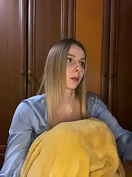 Snapshot of Ameli_Li chatting on March 19, 11:36 pm Ameli Li online show from March 19, 11:36 pm