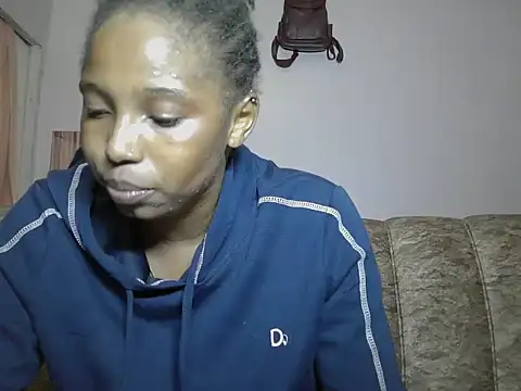 SweetWhisper online show from December 21, 10:17 pm