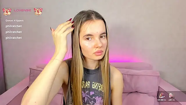 Erika Carpenter online show from December 14, 3:07 am