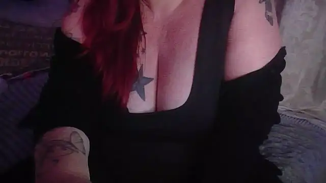 Snapshot of LynnLa chatting on November 11, 7:36 pm LynnLa online show from November 11, 7:36 pm