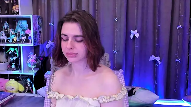 Snapshot of Supaidagaru chatting on December 3, 5:00 pm Supaidagaru online show from December 3, 5:00 pm