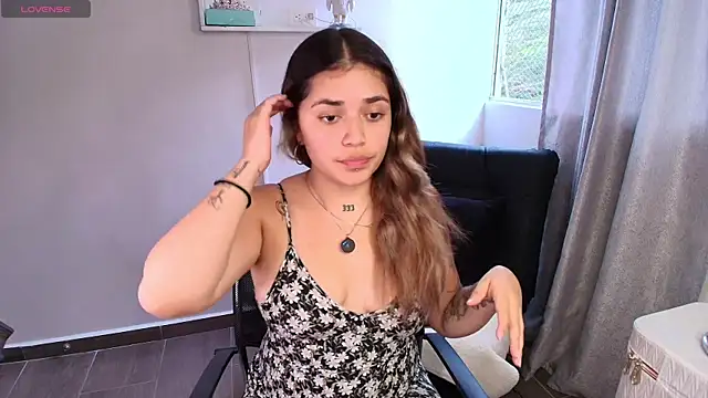 Snapshot of JoselinFlower_ chatting on September 11, 10:32 pm JoselinFlower  online show from September 11, 10:32 pm