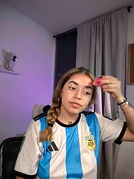 Snapshot of JoselinFlower_ chatting on November 25, 2:44 am JoselinFlower online show from November 25, 2:44 am