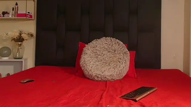 shanakendal2 online show from March 11, 2:56 pm