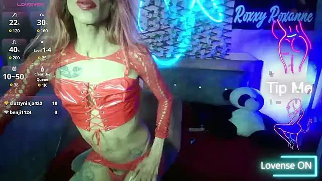 Snapshot of roxy_roxxan chatting on February 27, 3:14 am roxy roxxan online show from February 27, 3:14 am