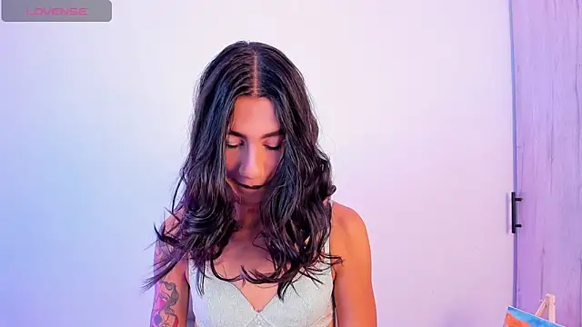 sofiaa grey  online show from November 20, 11:32 am