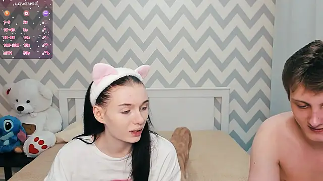 shaameless online show from December 8, 7:43 pm