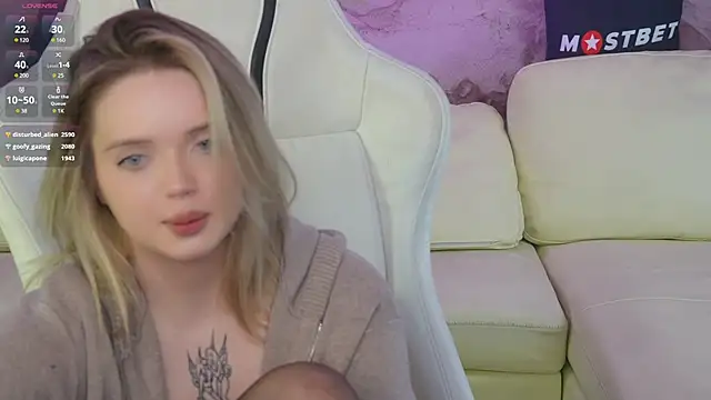 Snapshot of Cassy-Celestial_ chatting on January 9, 5:55 am Cassy-Celestial online show from January 9, 5:55 am