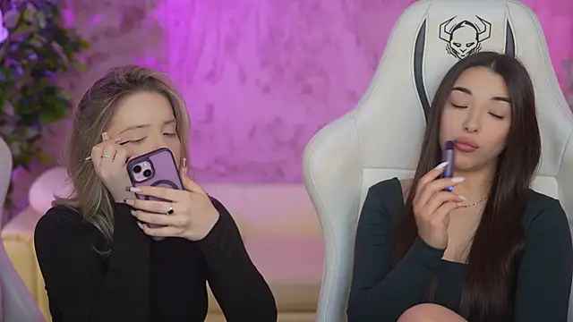 Snapshot of Cassy-Celestial_ chatting on January 15, 11:51 pm Cassy-Celestial online show from January 15, 11:51 pm