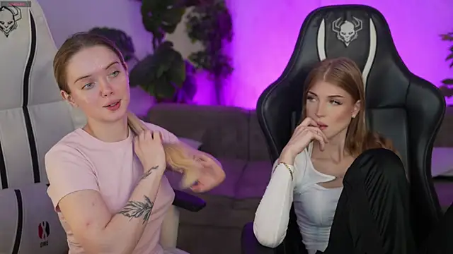 Snapshot of Cassy-Celestial_ chatting on October 2, 7:15 am Cassy-Celestial online show from October 2, 7:15 am