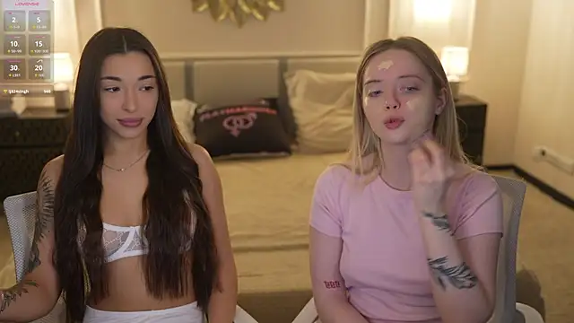 Snapshot of Cassy-Celestial_ chatting on December 2, 8:30 am Cassy-Celestial online show from December 2, 8:30 am