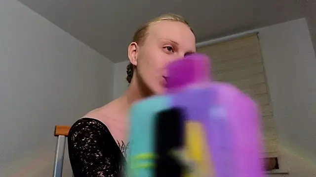 Martha Hoffman online show from December 21, 12:20 am