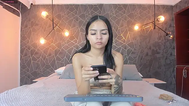 leigh-angels online show from November 17, 9:53 pm