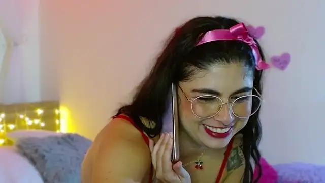 Juliietha servas online show from February 15, 2:58 am