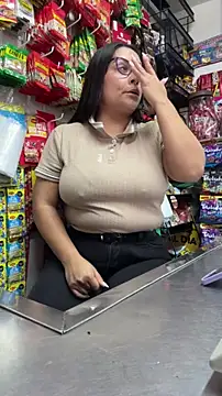 Sol biglips online show from December 3, 8:29 pm