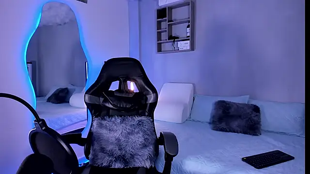 Snapshot of MarcoSullivan chatting on October 16, 2:07 pm MarcoSullivan online show from October 16, 2:07 pm