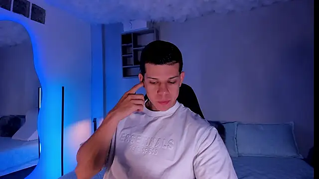 Snapshot of MarcoSullivan chatting on October 28, 12:19 pm MarcoSullivan online show from October 28, 12:19 pm