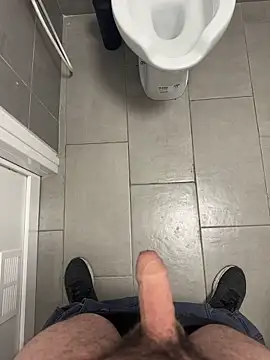 Snapshot of _themask_ chatting on February 6, 9:06 pm themask online show from February 6, 9:06 pm