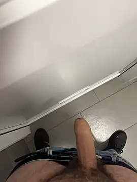 Snapshot of _themask_ chatting on February 13, 10:33 pm themask online show from February 13, 10:33 pm