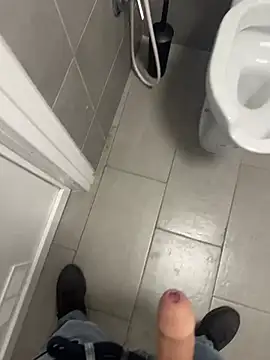 Snapshot of _themask_ chatting on March 6, 8:48 pm themask online show from March 6, 8:48 pm