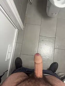 Snapshot of _themask_ chatting on March 10, 8:56 pm themask online show from March 10, 8:56 pm