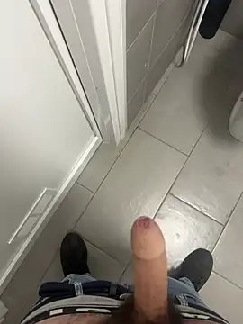 Snapshot of _themask_ chatting on March 17, 8:51 pm themask online show from March 17, 8:51 pm