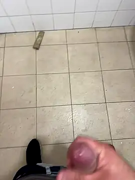 Snapshot of _themask_ chatting on October 23, 3:22 pm themask online show from October 23, 3:22 pm