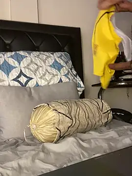 Snapshot of tom_thick chatting on December 30, 5:44 pm tom thick online show from December 30, 5:44 pm