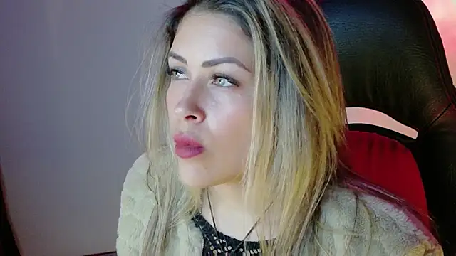 Natalia Montoya online show from November 4, 12:54 am