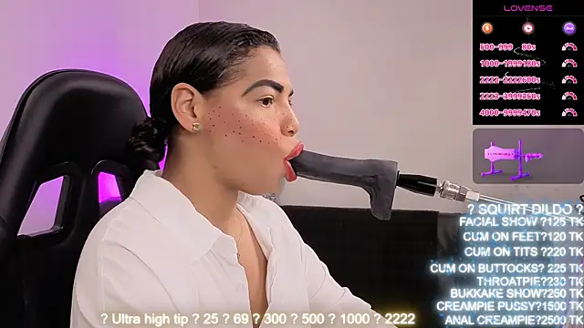 Snapshot of Anabel693 chatting on November 7, 8:58 am Anabel693 online show from November 7, 8:58 am