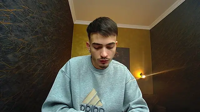 Snapshot of BrandonTate chatting on January 11, 12:40 pm BrandonTate online show from January 11, 12:40 pm