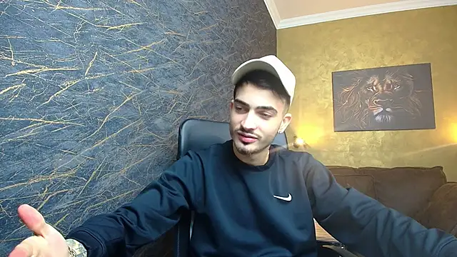 Snapshot of BrandonTate chatting on January 14, 9:13 am BrandonTate online show from January 14, 9:13 am