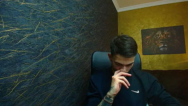 Snapshot of BrandonTate chatting on January 14, 3:15 pm BrandonTate online show from January 14, 3:15 pm