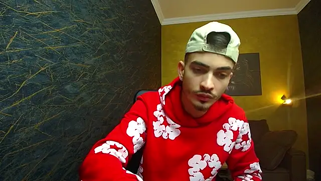 Snapshot of BrandonTate chatting on January 15, 12:04 pm BrandonTate online show from January 15, 12:04 pm