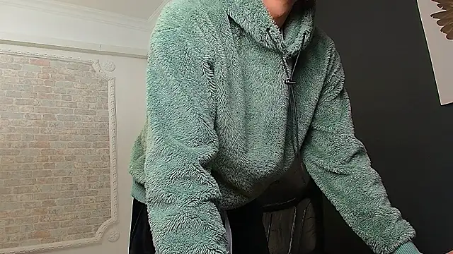 Snapshot of BrandonTate chatting on January 17, 2:50 pm BrandonTate online show from January 17, 2:50 pm