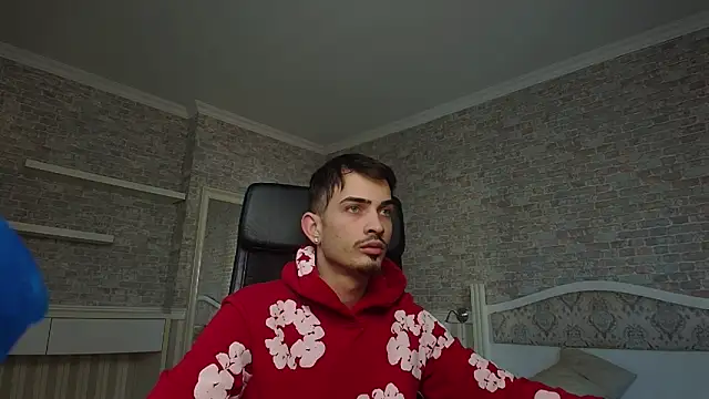 Snapshot of BrandonTate chatting on January 28, 10:02 am BrandonTate online show from January 28, 10:02 am