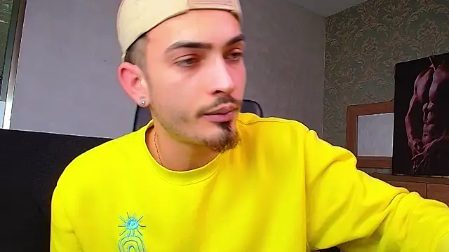 Snapshot of BrandonTate chatting on February 19, 3:38 pm BrandonTate online show from February 19, 3:38 pm