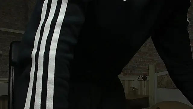 Snapshot of BrandonTate chatting on February 23, 12:37 pm BrandonTate online show from February 23, 12:37 pm