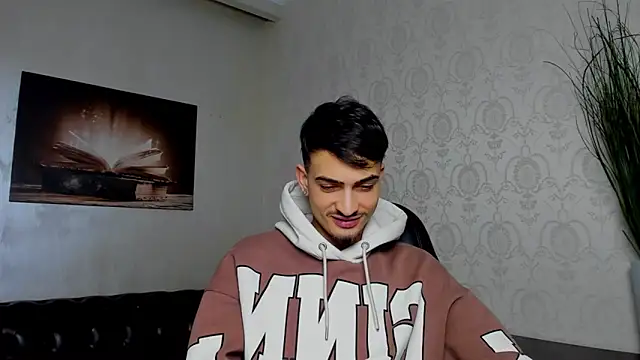 Snapshot of BrandonTate chatting on March 2, 3:27 pm BrandonTate online show from March 2, 3:27 pm