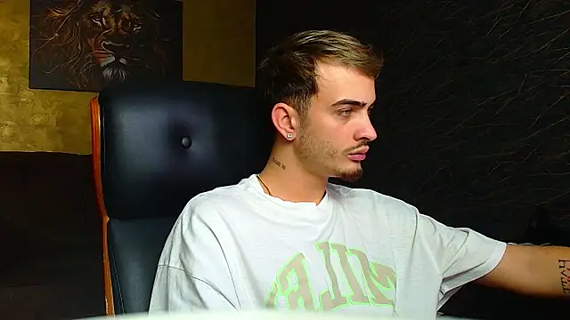 Snapshot of BrandonTate chatting on September 12, 10:37 am BrandonTate online show from September 12, 10:37 am