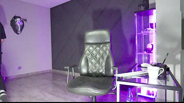 Snapshot of mattmasterss chatting on March 7, 9:59 pm mattmasterss online show from March 7, 9:59 pm