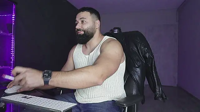 mattmasterss online show from February 3, 10:15 pm