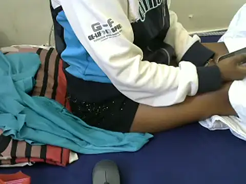 Ma-yolo001 online show from February 14, 7:28 am