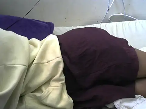 Ma-yolo001 online show from October 2, 8:21 am