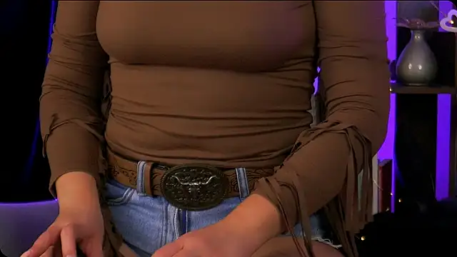 Bailey Evans online show from October 24, 5:04 am